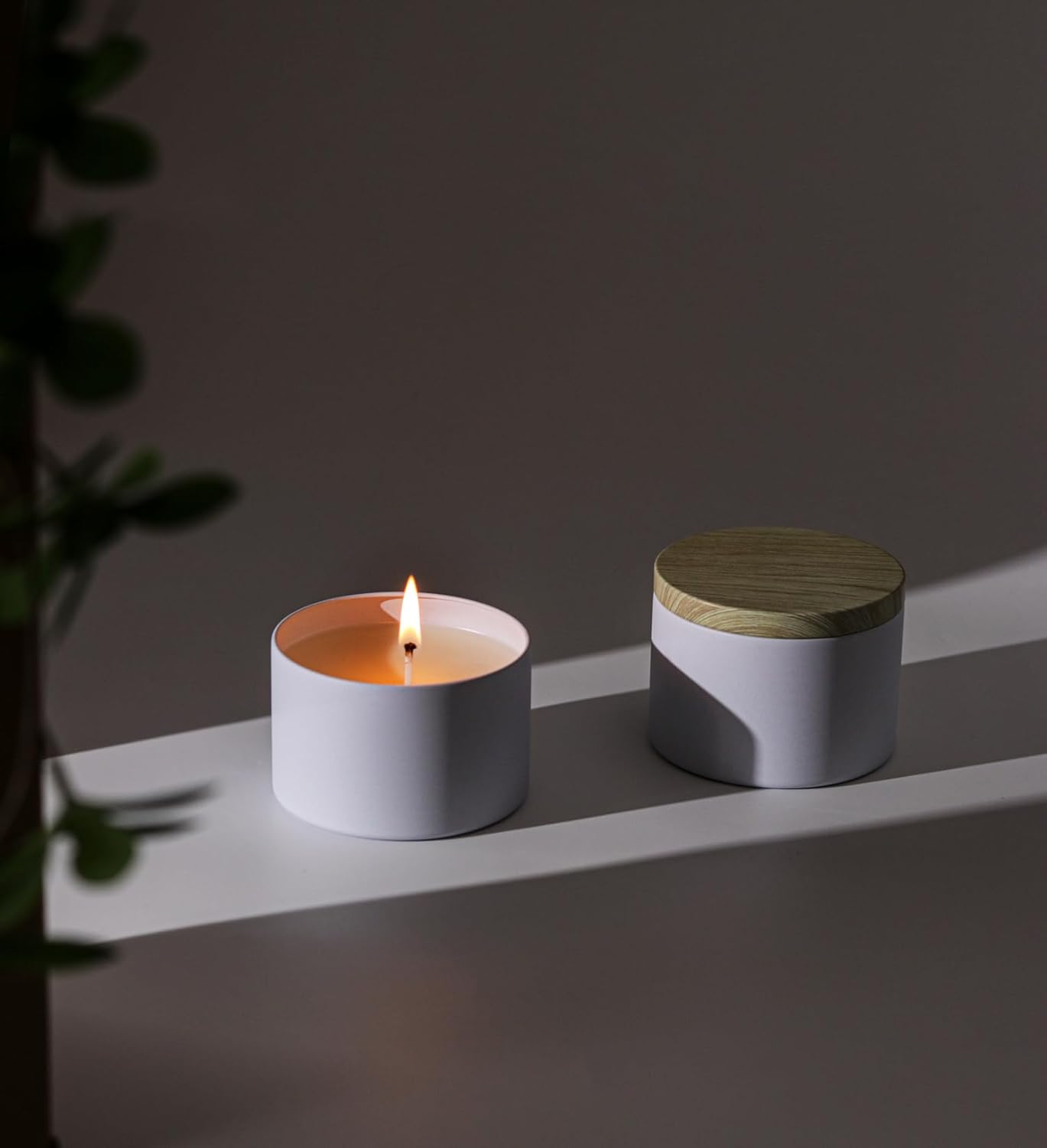 Aroparc Candle Tins 8oz with Lids, 24 Pack Seamless Candle Containers for Candle Making Supplies Empty Candle Jars - Wood Grain Lids White Tins