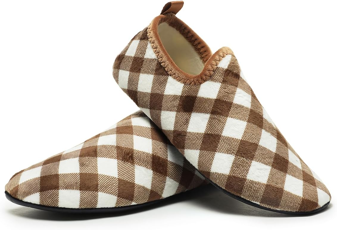 QZKDM Lightweight Slip on Grip Indoor House Slippers Barefoot Non Slip Home Exercise Yoga Shoes for Men Women