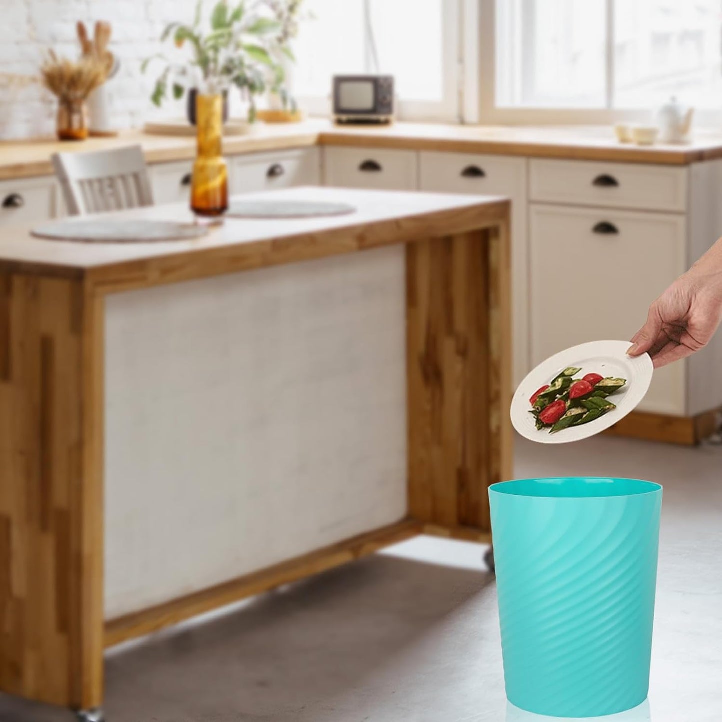 UUJOLY Plastic Small Trash Can Wastebasket, Garbage Container Basket for Bathrooms, Laundry Room, Kitchens, Offices, Kids Rooms, Dorms, (Light Blue, 1.8 Gallon)