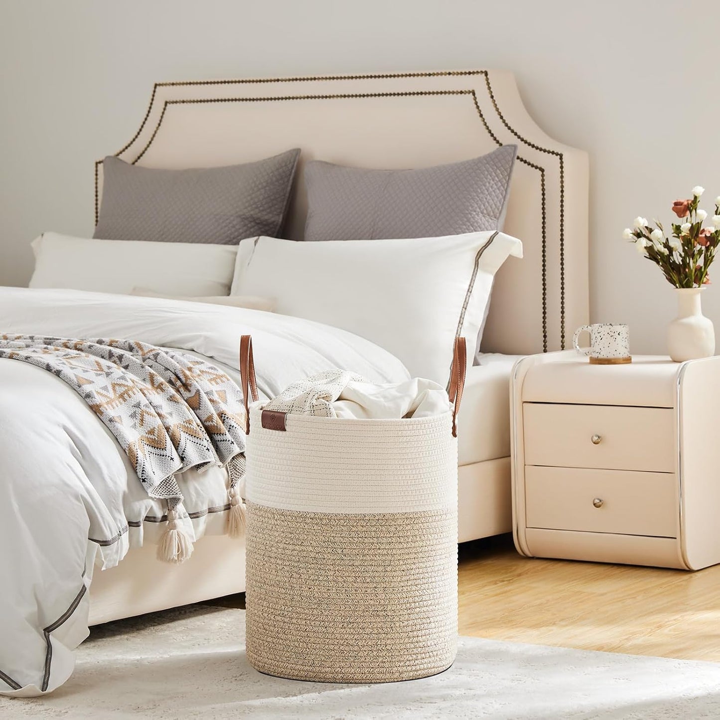 VIPOSCO Tall Laundry Basket, Large Dirty Clothes Hamper with Leather Handle, Woven Rope Storage Basket for Blanket, Toy In Living Room, Bathroom, Bedroom - 53L White & Brown