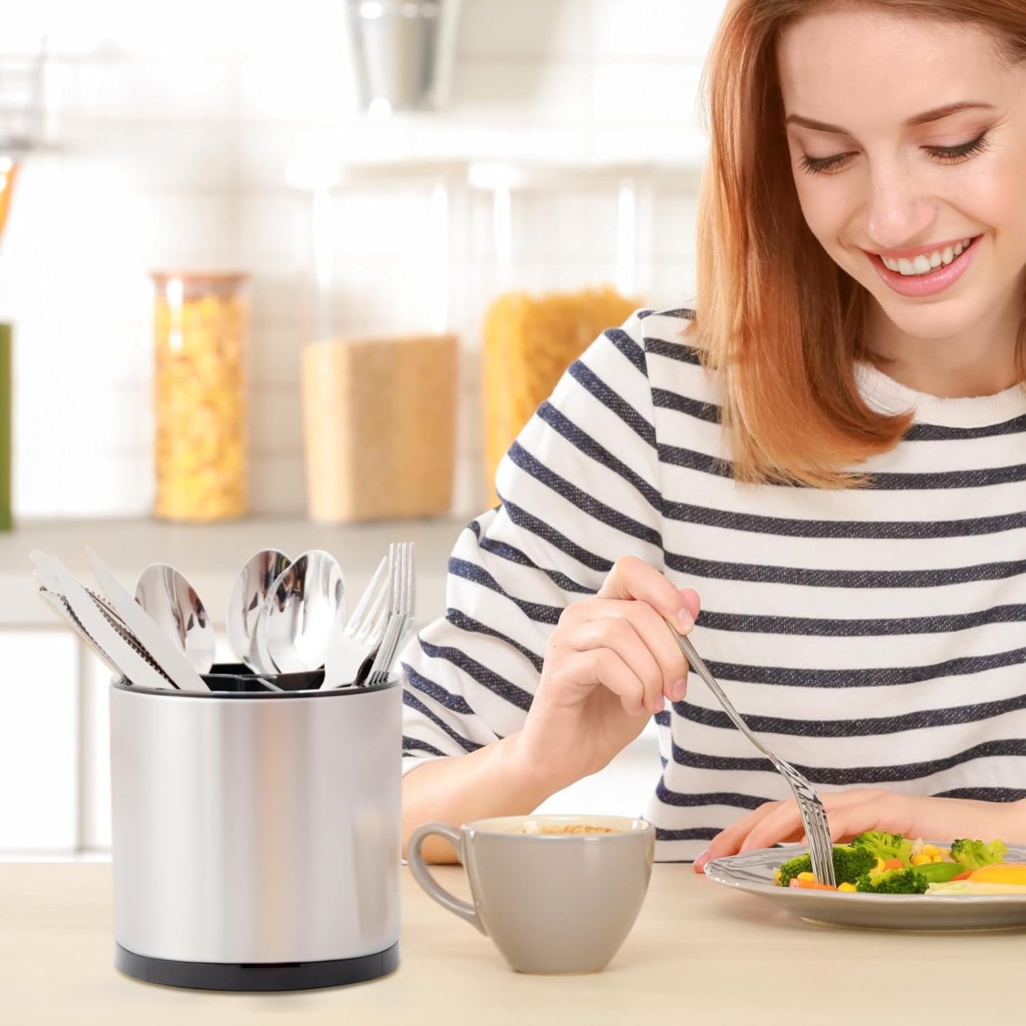 Silverware Caddy Cutlery Organizer for Countertop 360° Rotating Silverware Holder for Fork Knife Spoon Flatware Organizer 3 Compartments Cutlery Holder