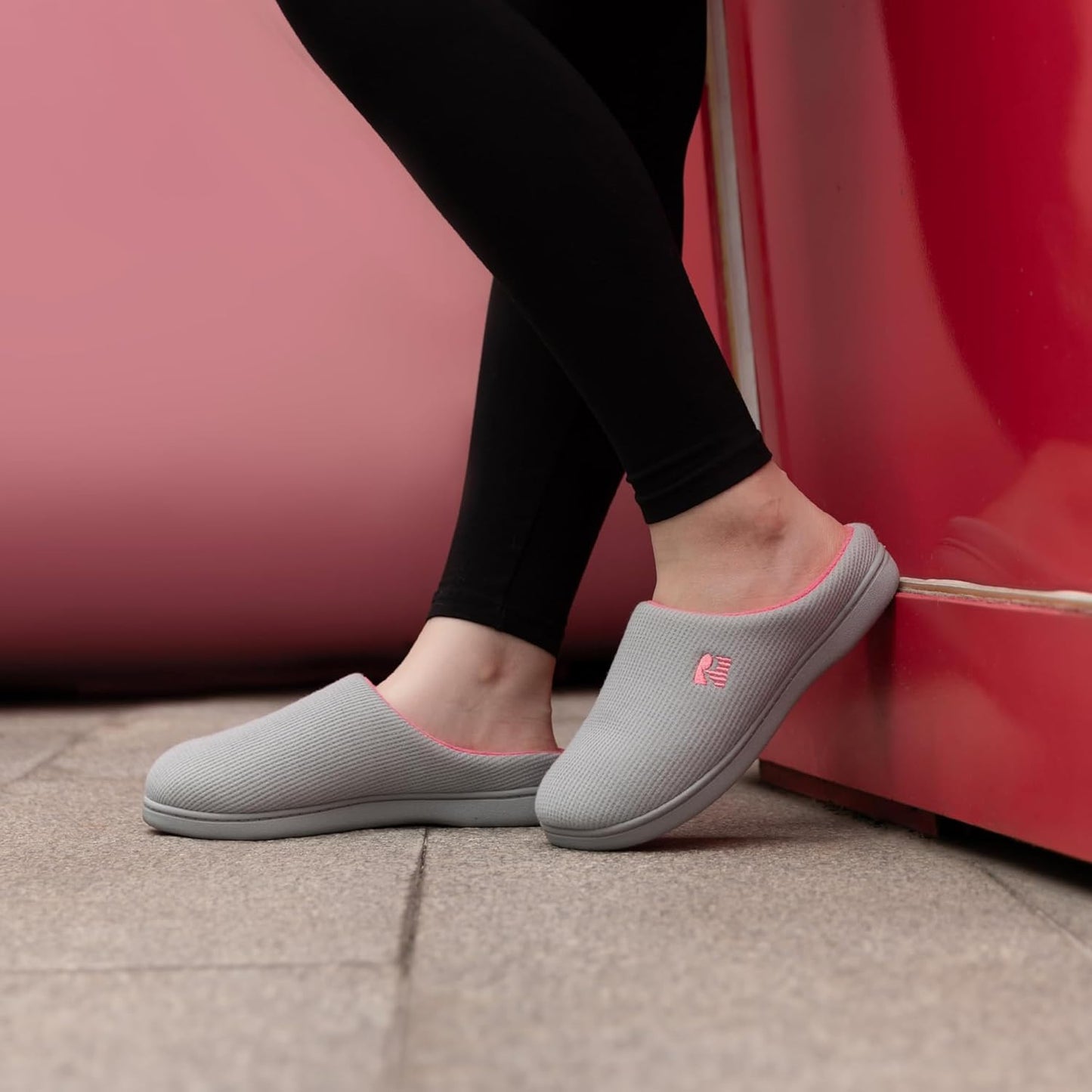 RockDove Women's Original Two-Tone Memory Foam Slipper