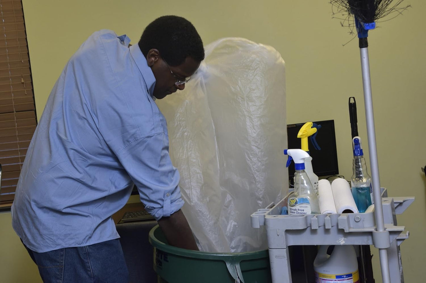 Aluf Plastics High Density Trash Bags, 30 Gallon, 500 Count, 8 Micron (eq), 30" x 37", Clear, for Bathroom, Office, Industrial, Commercial, Janitorial, Municipal, Recycling