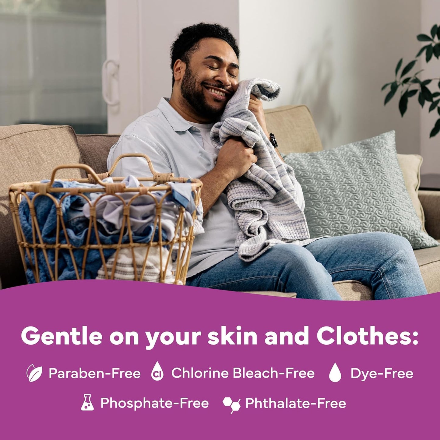 Tru Earth Compact Dry Laundry Detergent - Up to 64 Loads (32 Sheets) - Paraben-Free - Original Eco-Strip Liquidless Detergent, Travel Sheets - Lilac Breeze | Packaging May Vary