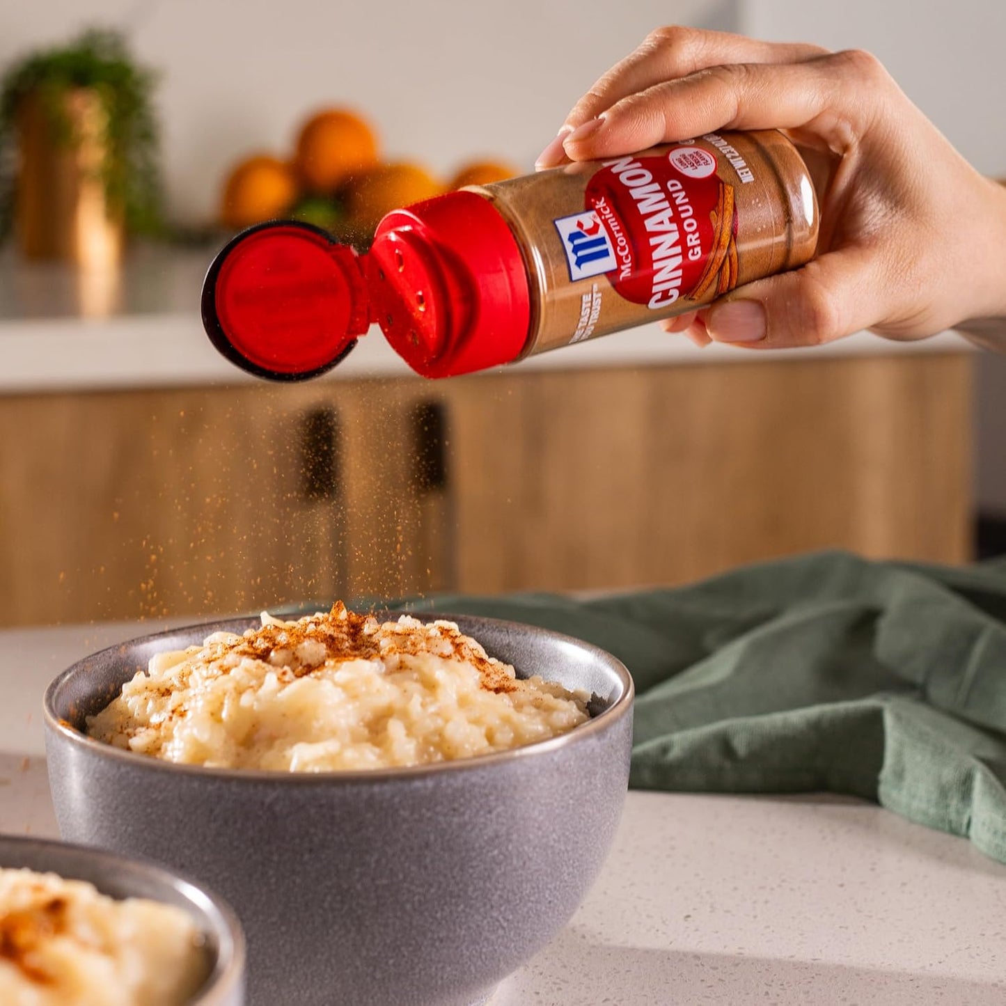 McCormick Spice Rack, Two Tier Chrome, Featuring 16 Herbs & Spices for Everyday Cooking, Great Gift for Housewarming, Wedding & Bridal Shower, 26.09 oz