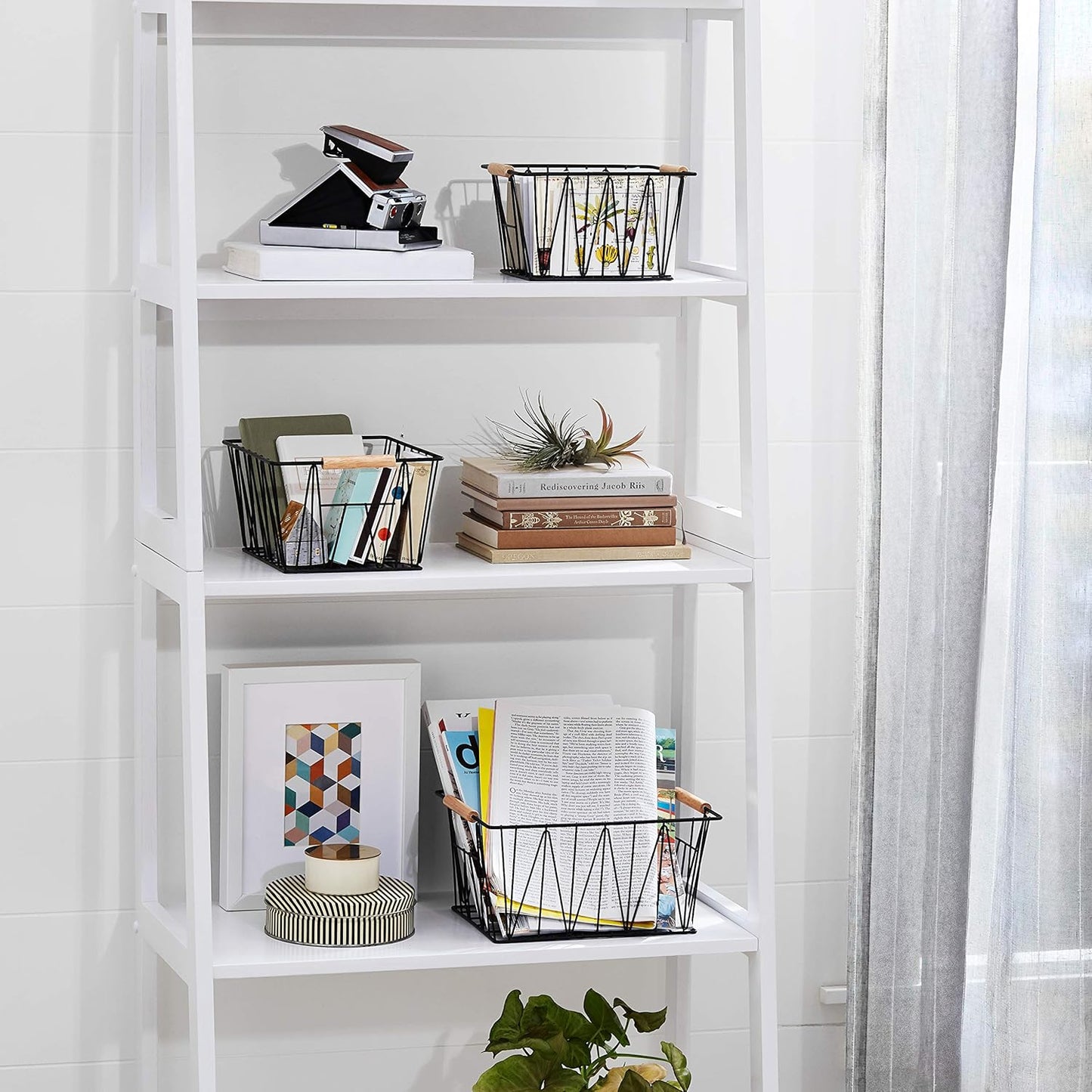 Amazon Basics Rectangular Wire Storage Baskets, Set of 3, Standard, Black