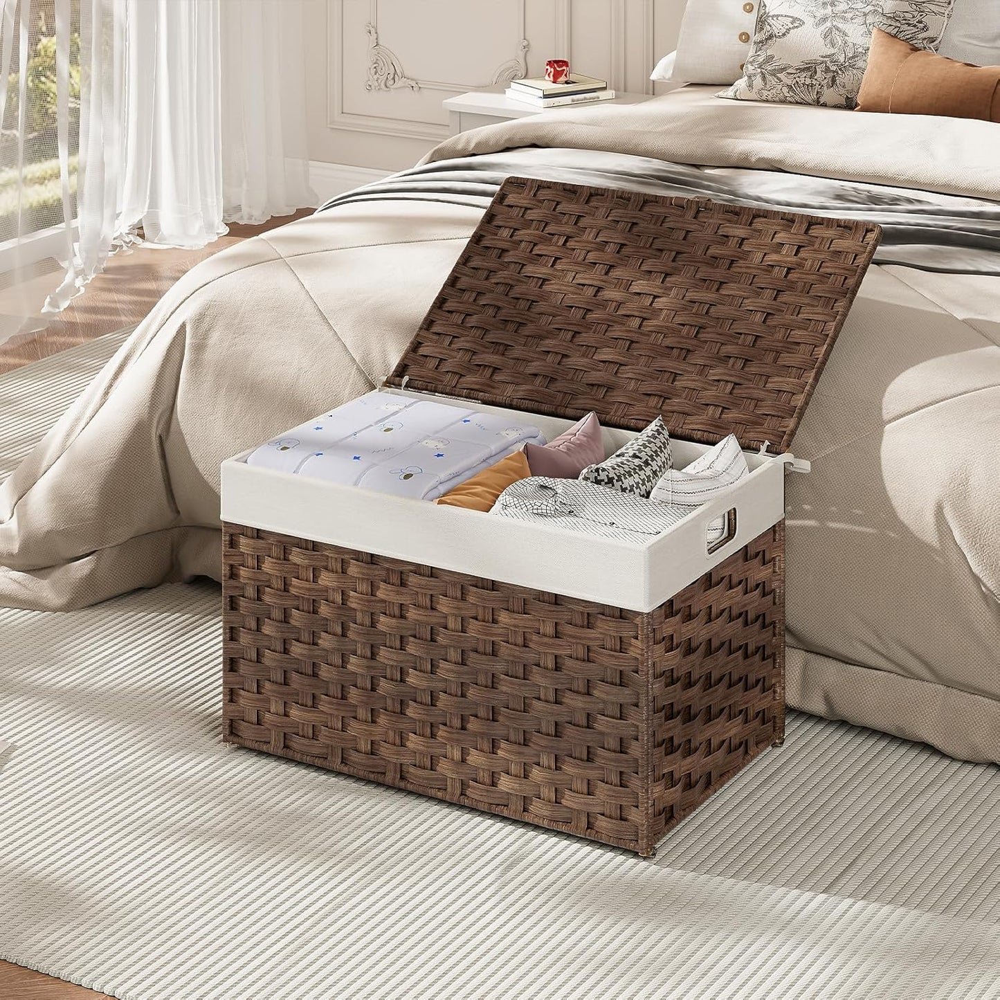 HOOBRO Storage Basket with Lid, 17.2 Gallon (65L) Wicker Basket, Handwoven Blanket Storage Basket with Handles, Metal Frame and Soft Lining, Foldable for Bedroom, Laundry Room, Brown BR265CW01